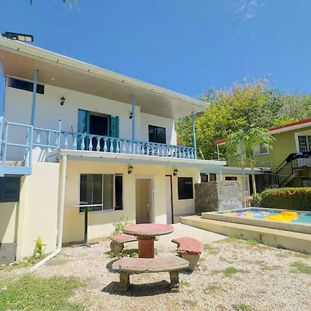 Hospedaje De La Playa